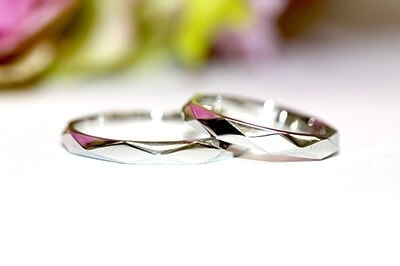 結婚指輪特殊加工、槌目加工例2